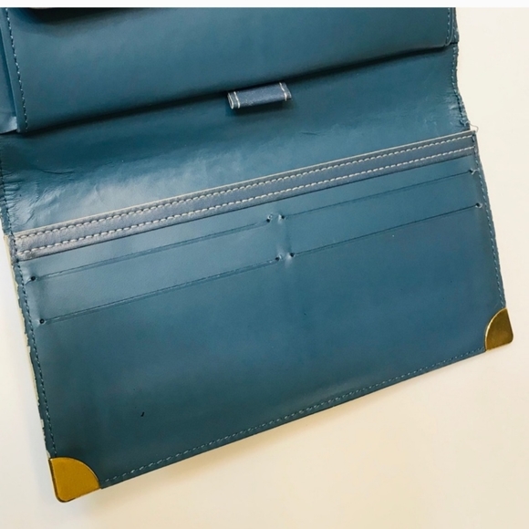 Authentic Louis Vuitton Porte Tresor Suhali International Wallet. - Picture 8 of 15